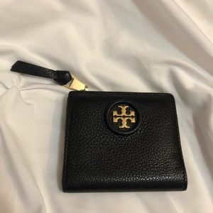 Tory Burch wallet black whips rich